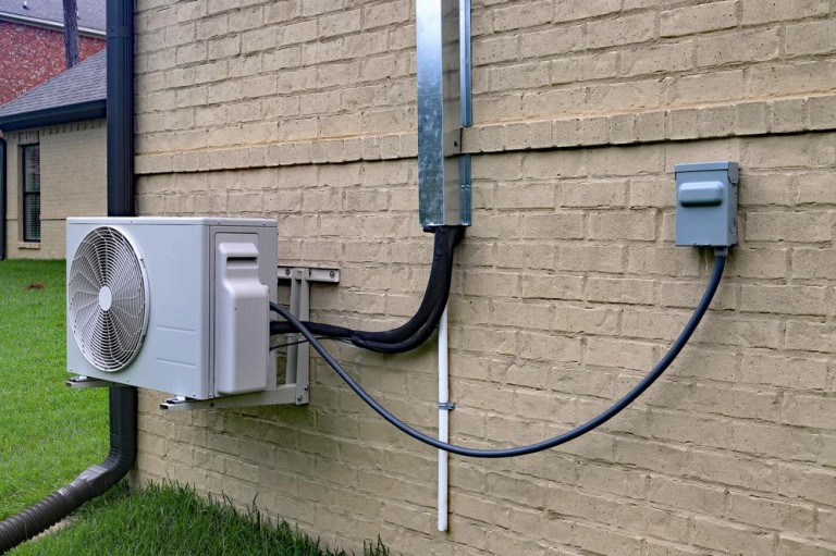 Installer une PAC à Neuville-en-Ferrain : conseils d'expert